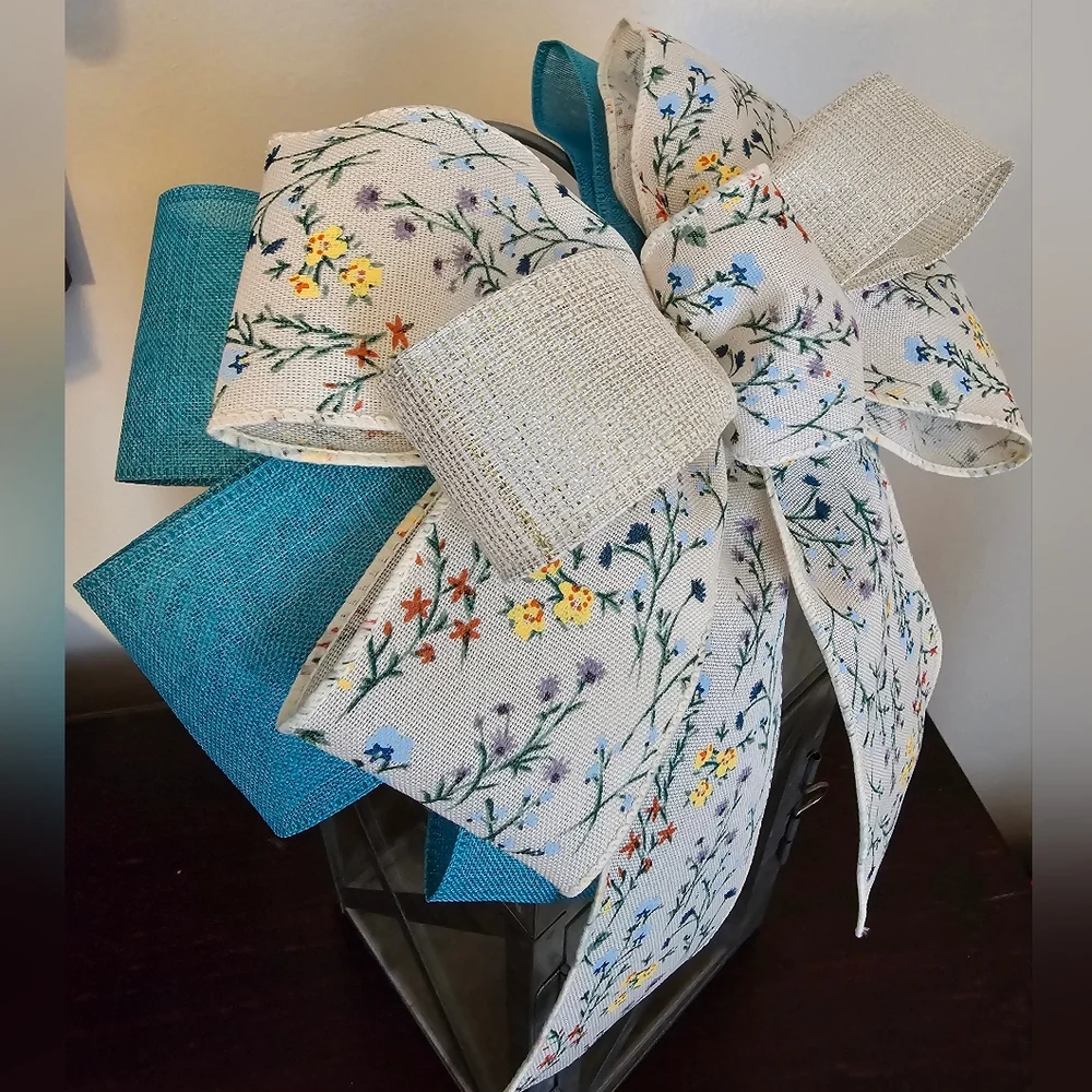 Spring Lantern Bow 💐